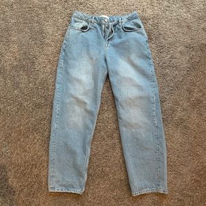 Regular Jean in light-blue wash